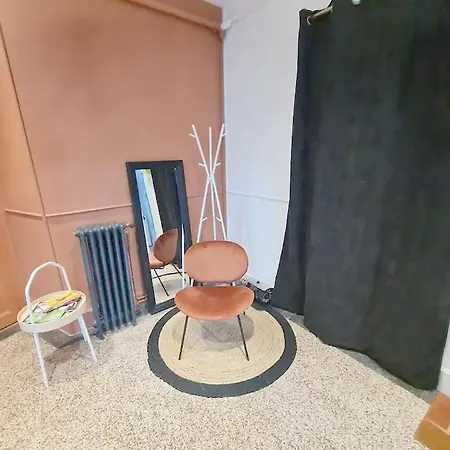 La 21, 73 M2 De Charme, Centre